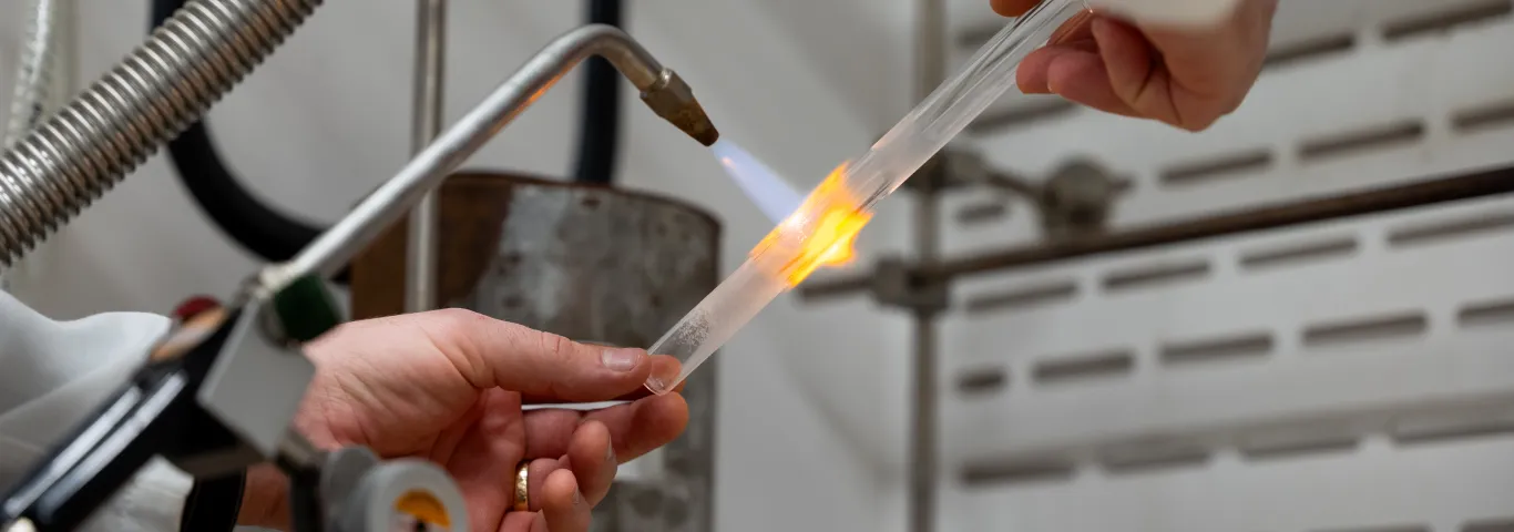 For Zack Rehfuss, high-pressure physics makes diamonds