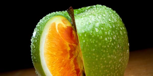 An apple that looks like an orange inside