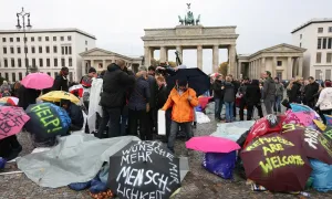 Protestors in Germany calling for accepting more refugees 